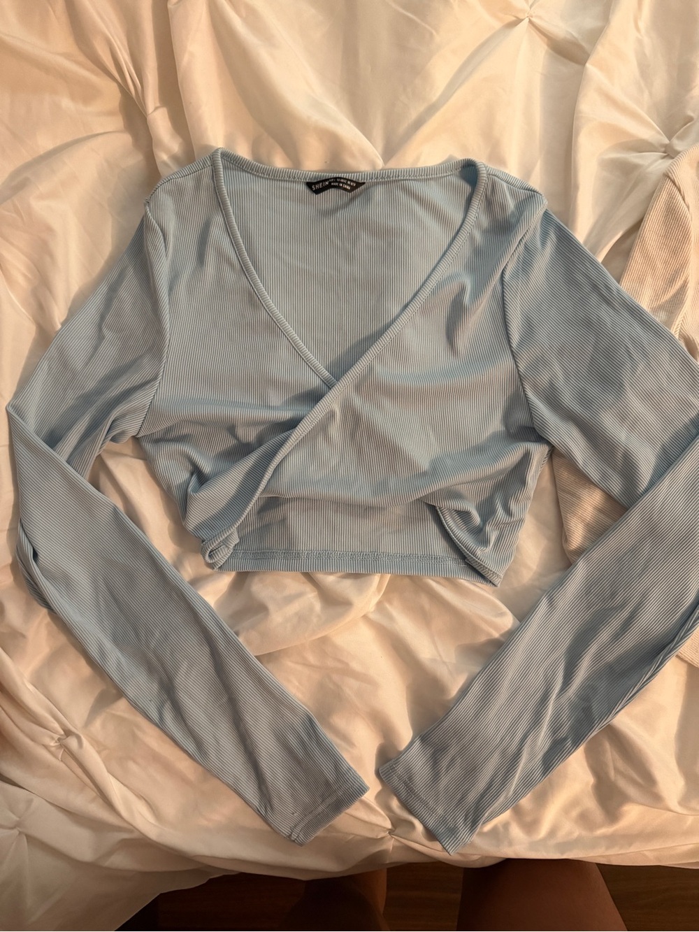 Women’s Light Blue Ribbed Wrap Twist Front Long Sleeve Crop Top V Neck Shirt